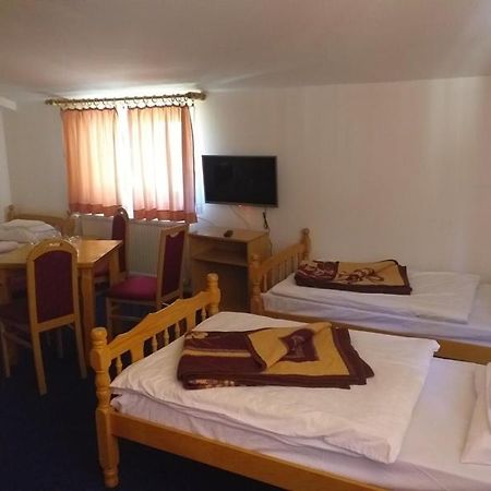 Sumarska Kuca Ognjiste Hotel Jahorina Kültér fotó