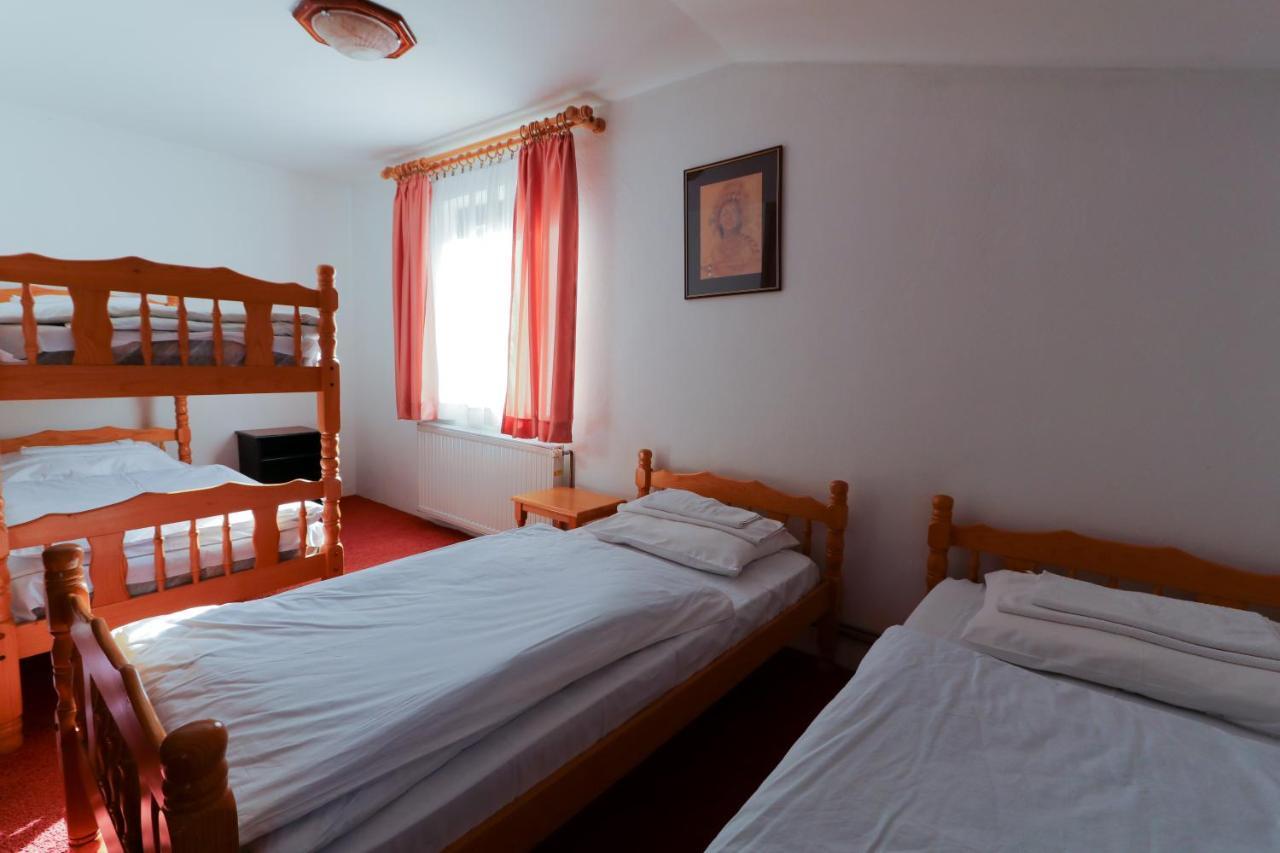 Sumarska Kuca Ognjiste Hotel Jahorina Kültér fotó