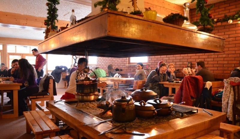 Sumarska Kuca Ognjiste Hotel Jahorina Kültér fotó